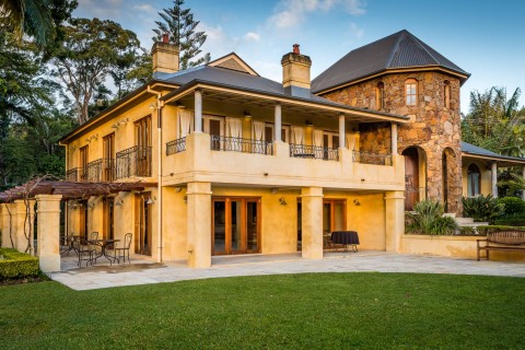 Victoria's At Ewingsdale